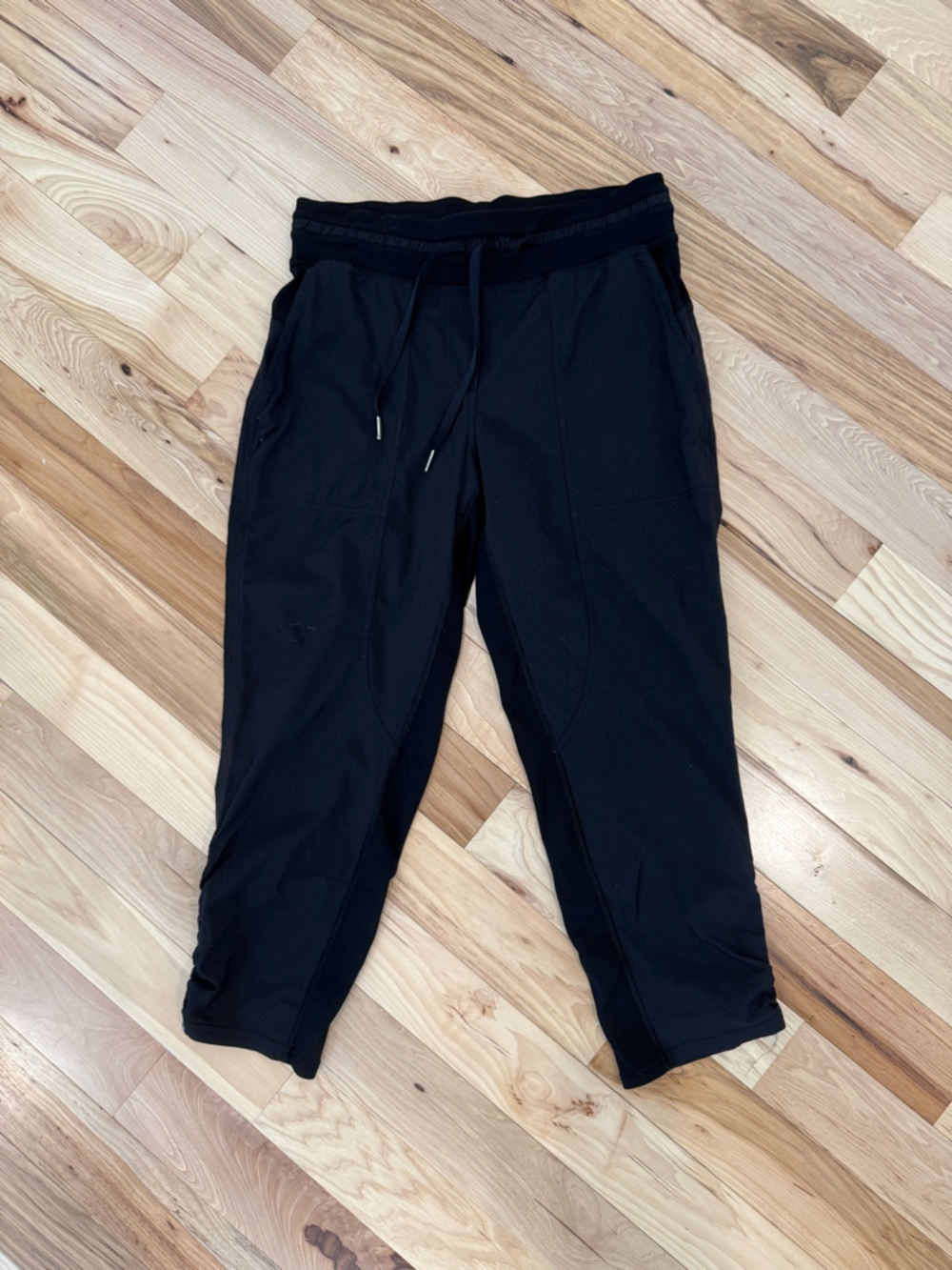 Lululemon Cropped Jogger Pants | Black Athletic Lounge Pants